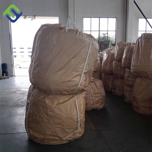 4 밀리미터 - 60 밀리미터 나일론 폴리아미드 3 가닥 계류삭은 선박을 위해 뒤틀렸습니다 5