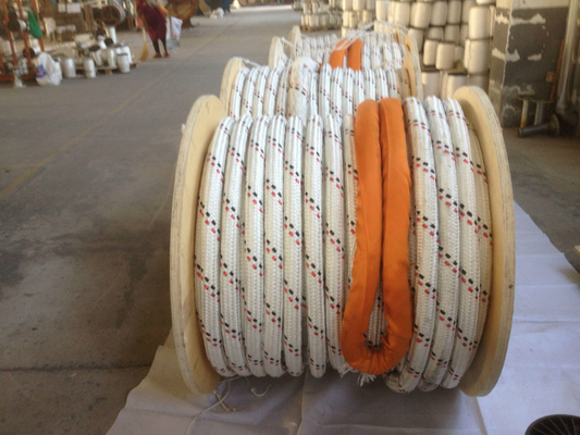 두 배 엮은 폴리에스테르 12 줄 UHMWPE 로프 32mmx220m 해양 공학